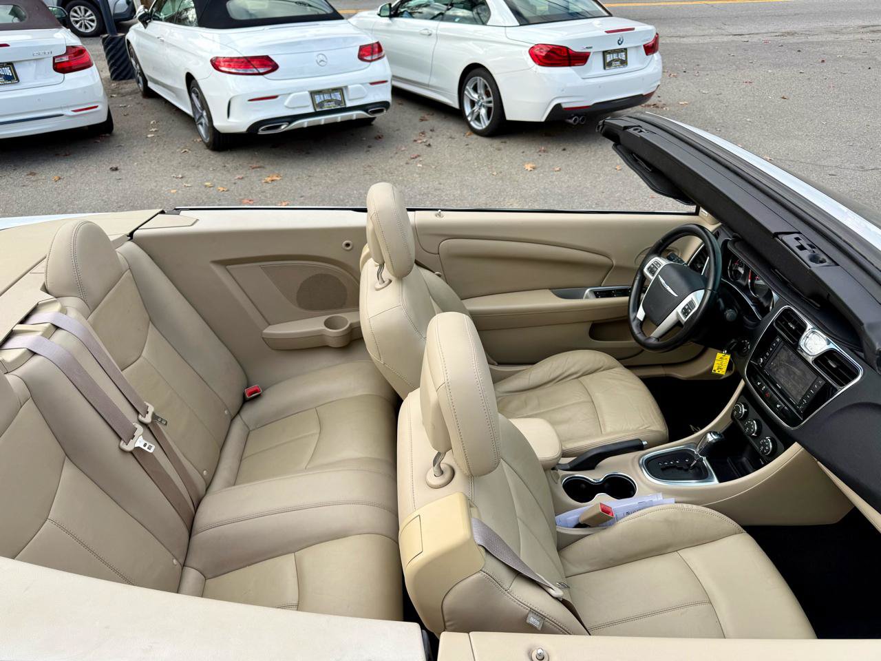 Used 2011 Chrysler 200 Limited FWD image 19