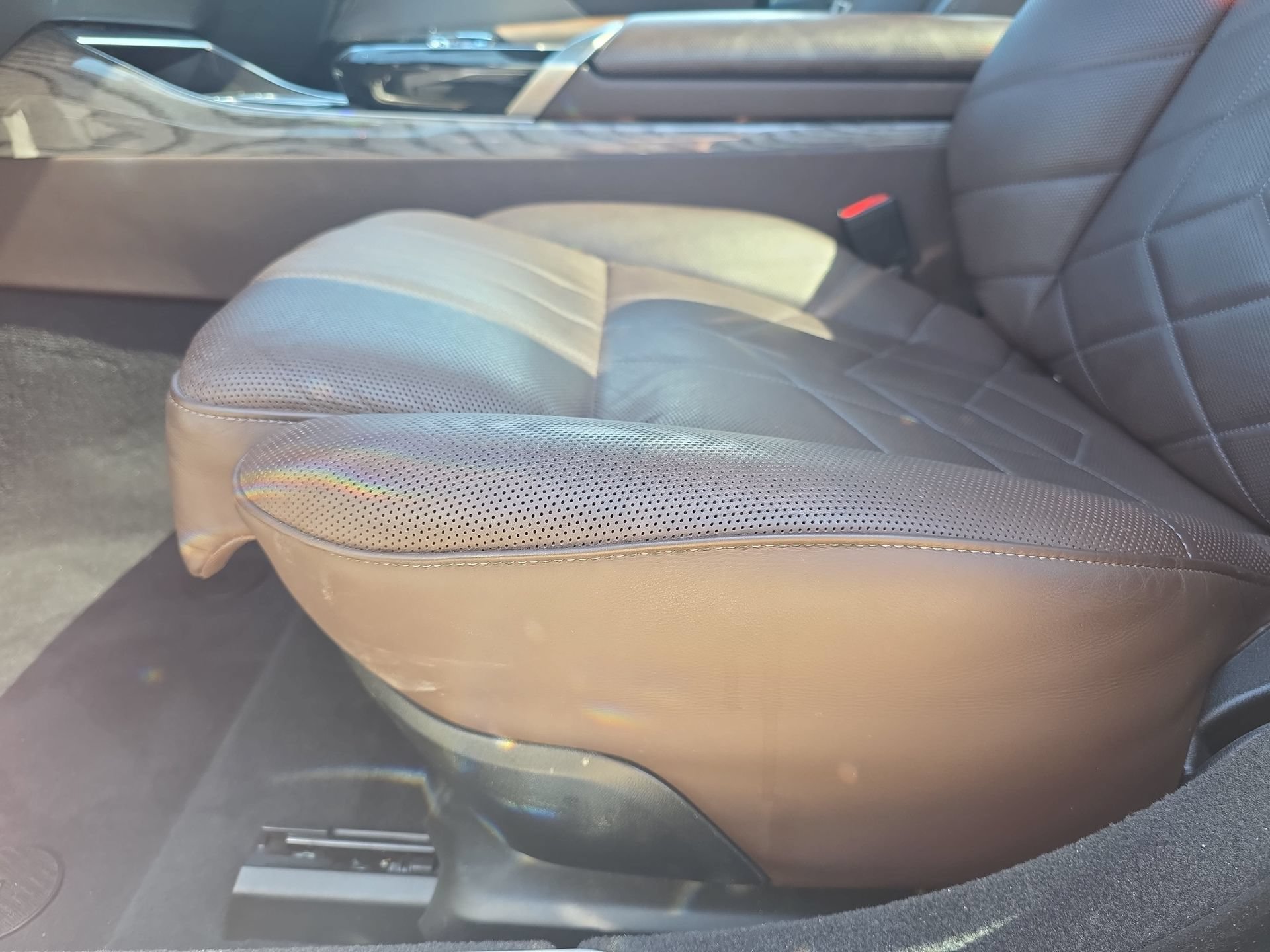Used 2025 BMW 740i RWD image 28