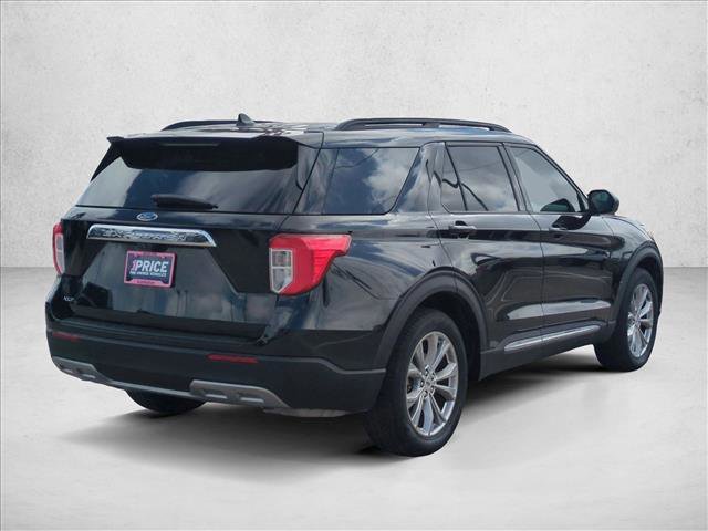 Used 2023 Ford Explorer XLT w/ Equipment Group 202A image 5