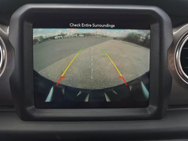 Used 2018 Jeep Wrangler Unlimited Sahara image 24