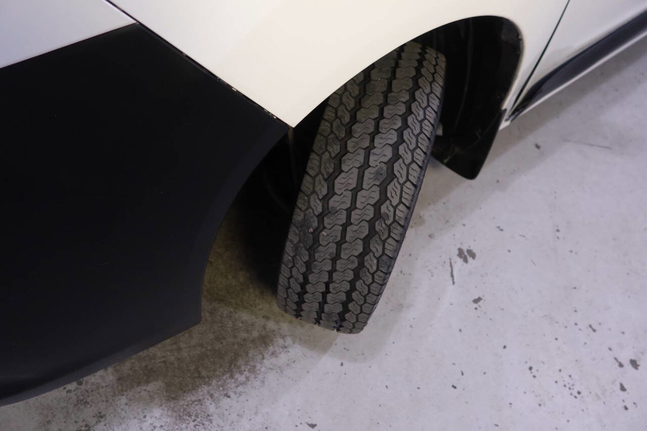 Used 2017 Nissan NV200 S w/ Back Door Glass Package FWD image 11