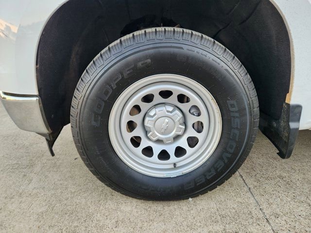 Used 2024 Chevrolet Silverado 1500 W/T w/ WT Value Package image 17