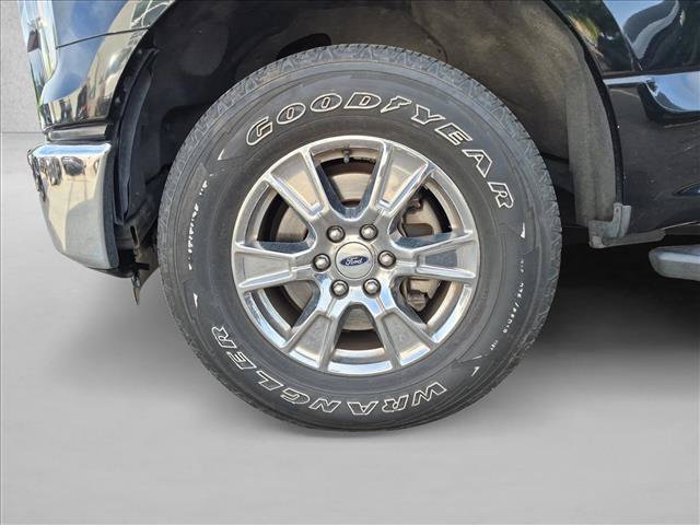 Used 2016 Ford F150 XLT w/ Equipment Group 302A Luxury AWD/4WD image 13