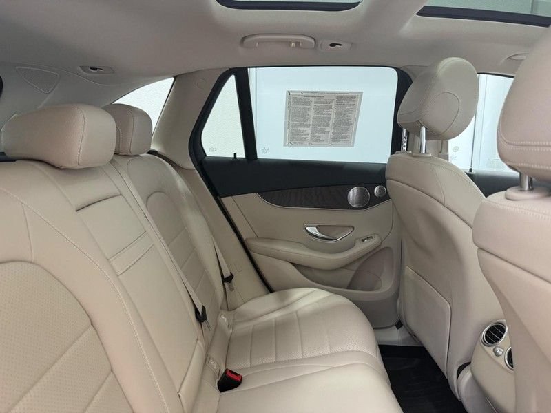 Used 2019 Mercedes-Benz GLC 300 4MATIC image 8