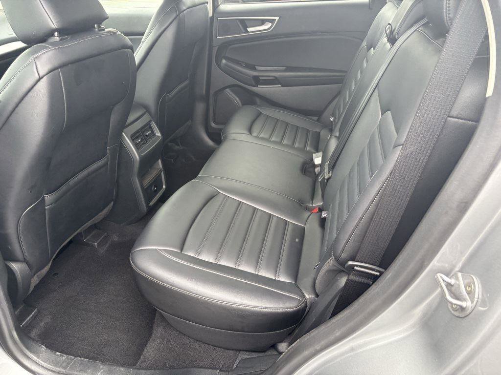 Used 2024 Ford Edge SEL image 14