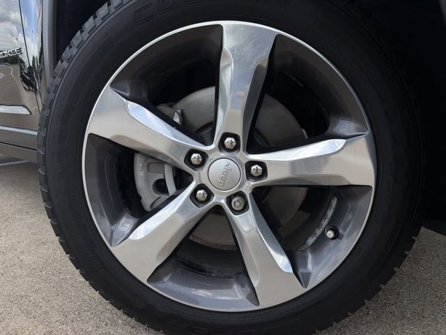 Used 2021 Jeep Grand Cherokee L Limited RWD image 10