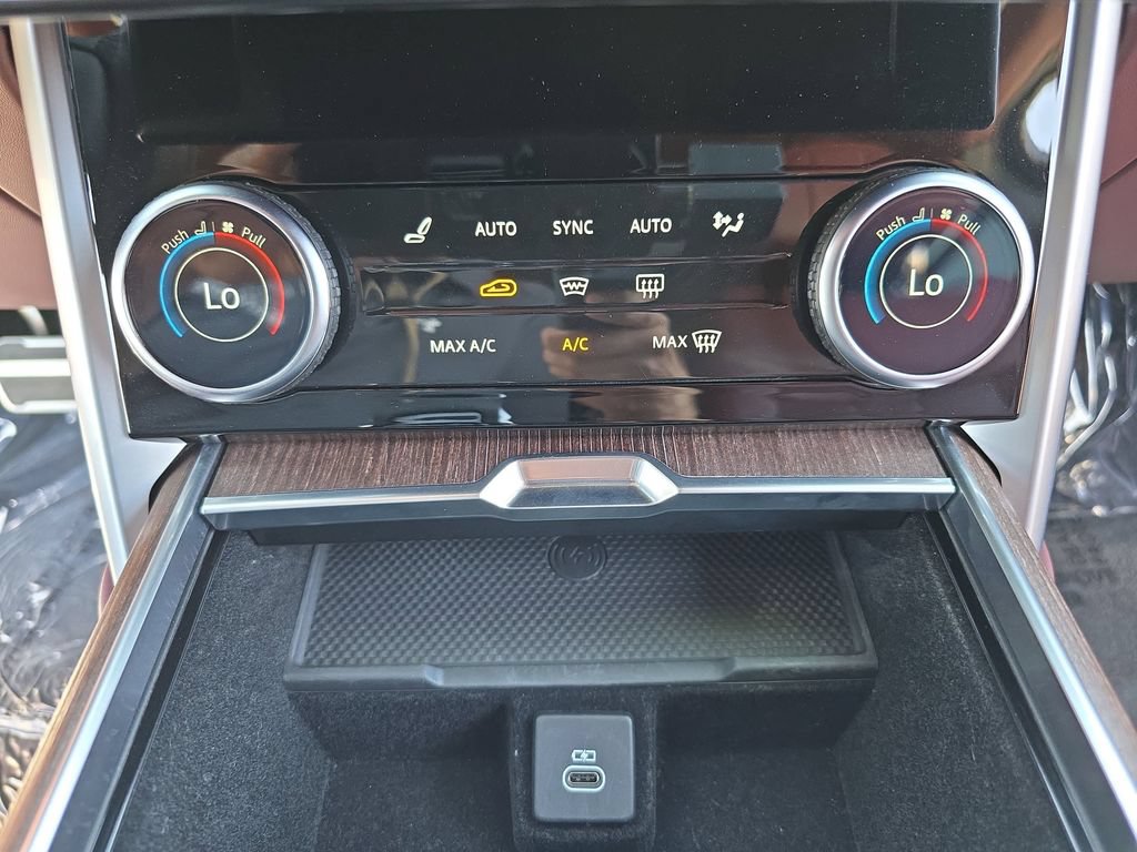 Certified 2023 Land Rover Range Rover Autobiography AWD/4WD image 25