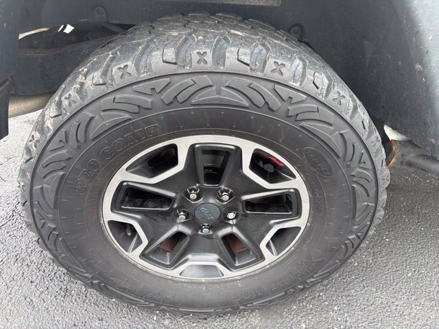 Used 2017 Jeep Wrangler Unlimited Rubicon AWD/4WD image 25