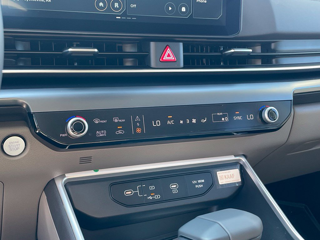 New 2027 Kia Carnival FWD image 17