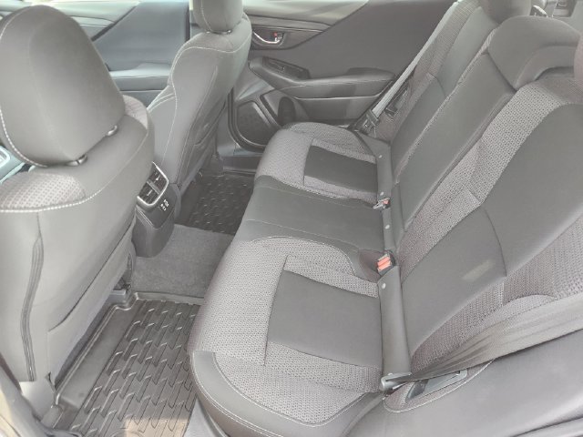 Used 2025 Subaru Outback Premium AWD/4WD image 23