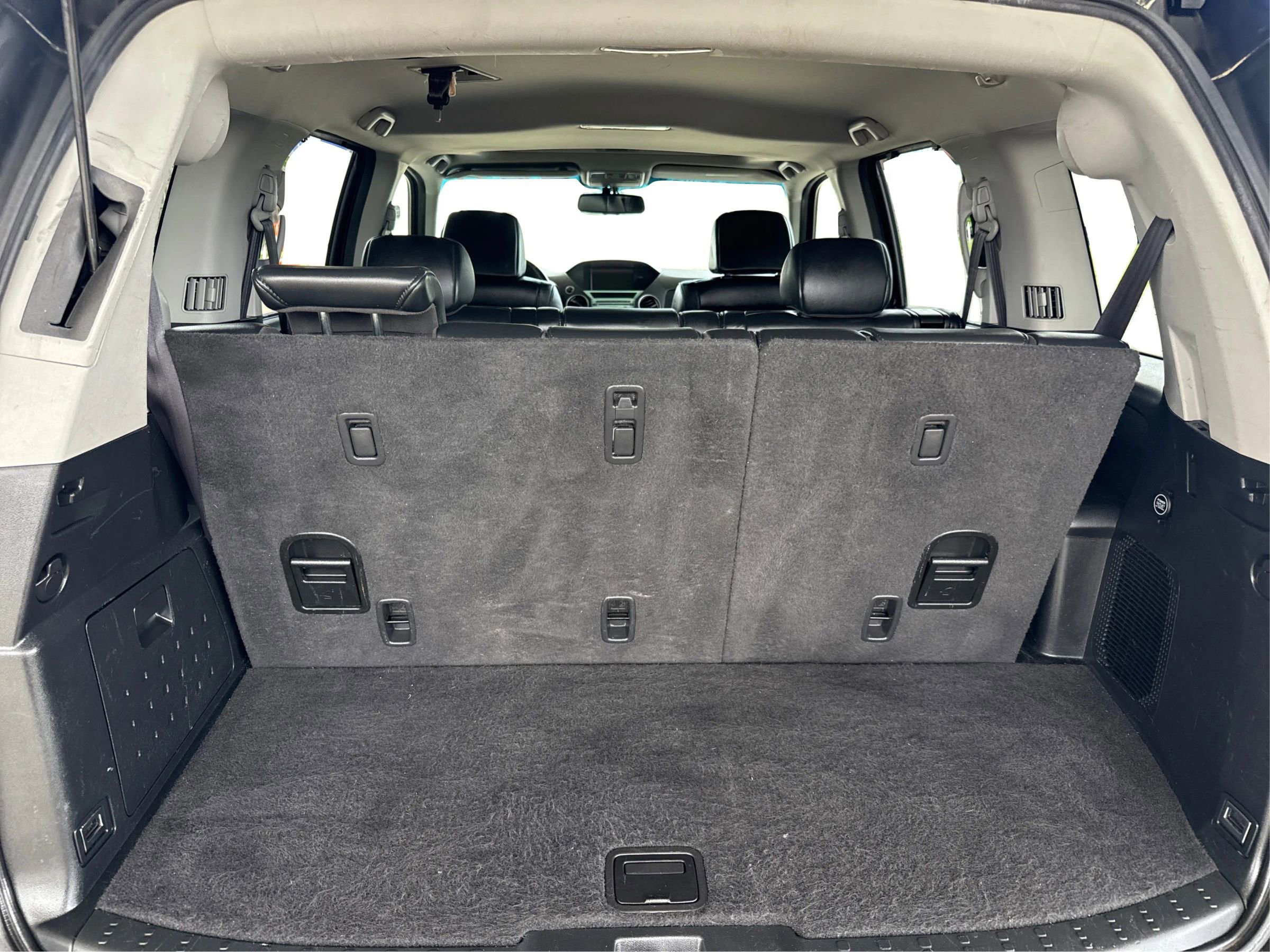 Used 2010 Honda Pilot Touring image 13
