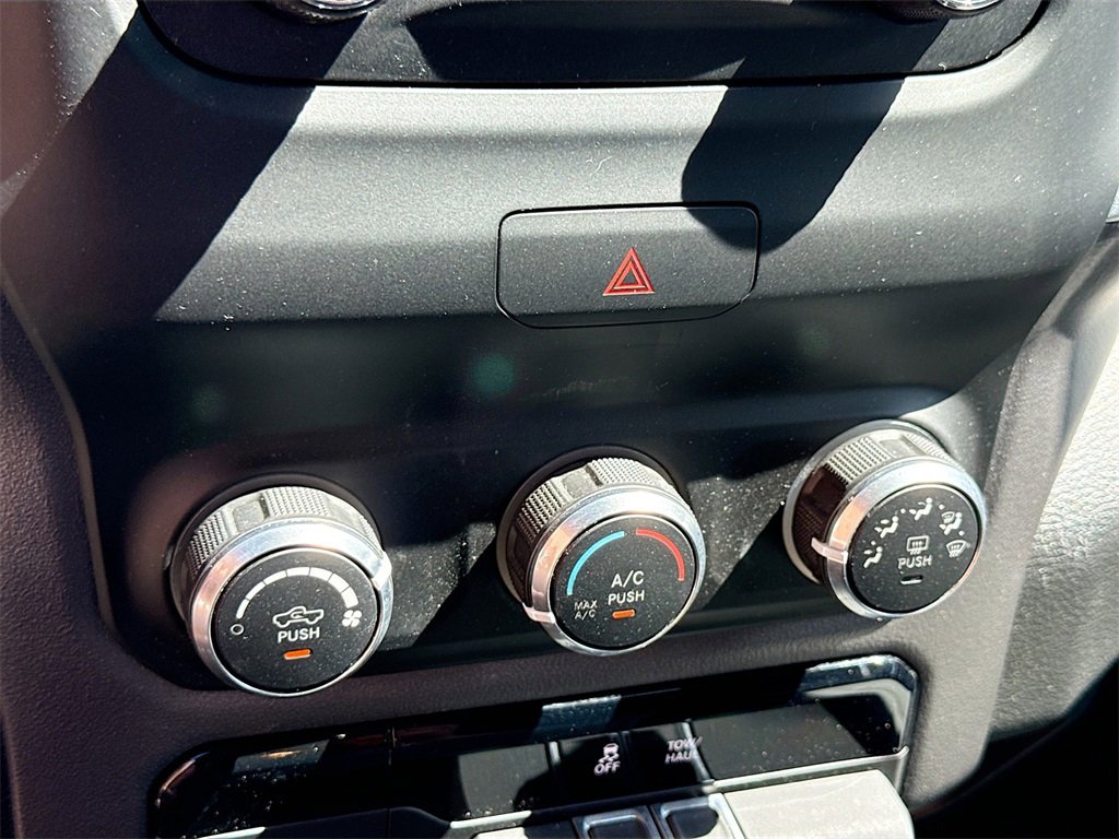 Used 2021 RAM 1500 Big Horn image 15