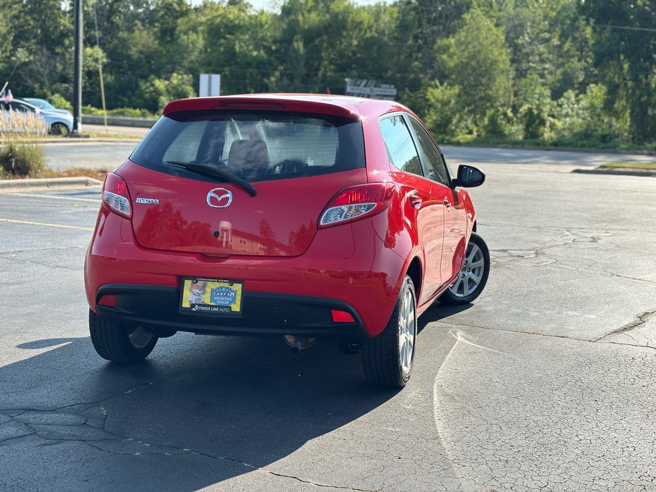 Used 2013 MAZDA MAZDA2 Touring FWD image 8