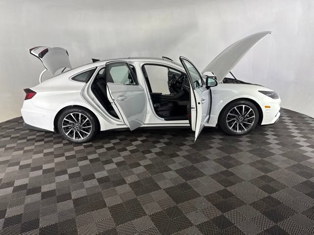 Used 2022 Hyundai Sonata Limited FWD image 13