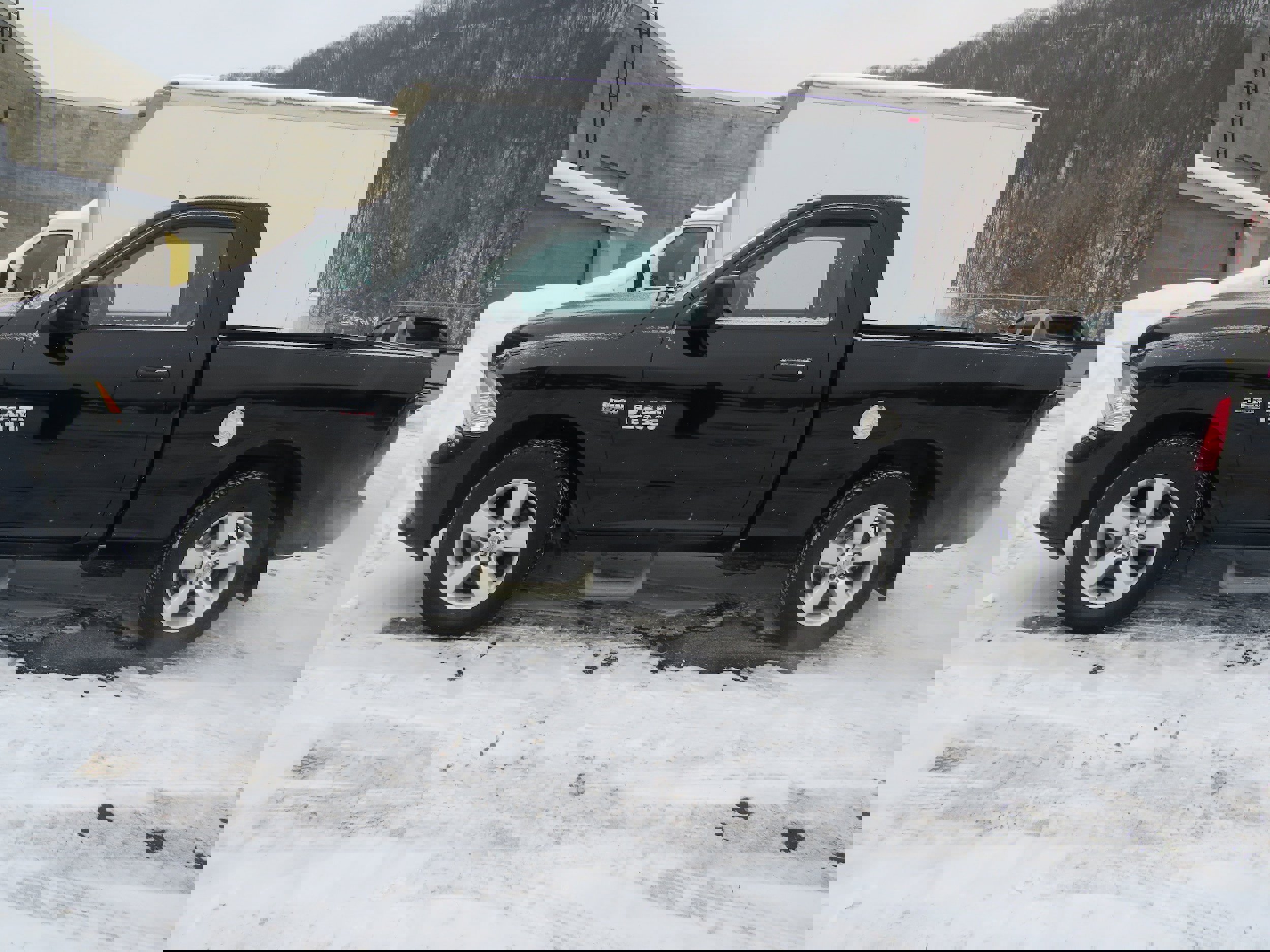 Used 2014 RAM 1500 Express image 3