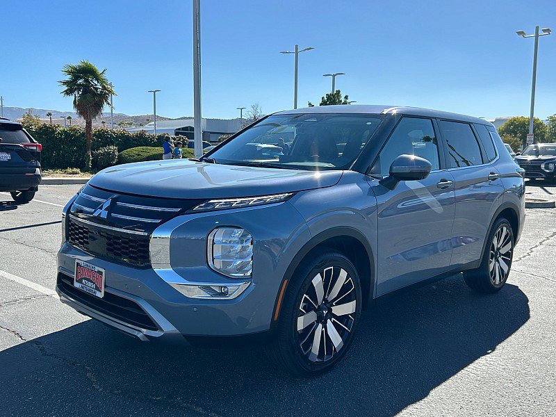 New 2026 Mitsubishi Outlander SE FWD image 3