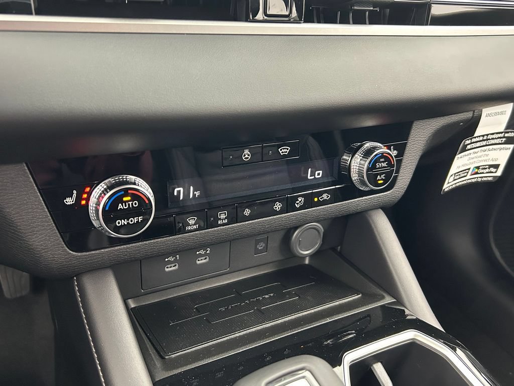New 2026 Mitsubishi Outlander AWD image 24