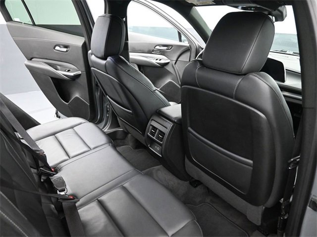 Used 2024 Cadillac XT4 Premium Luxury image 21