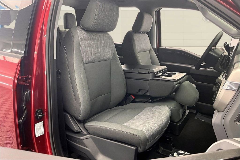 New 2026 Ford F250 XLT w/ XLT Premium Package image 11