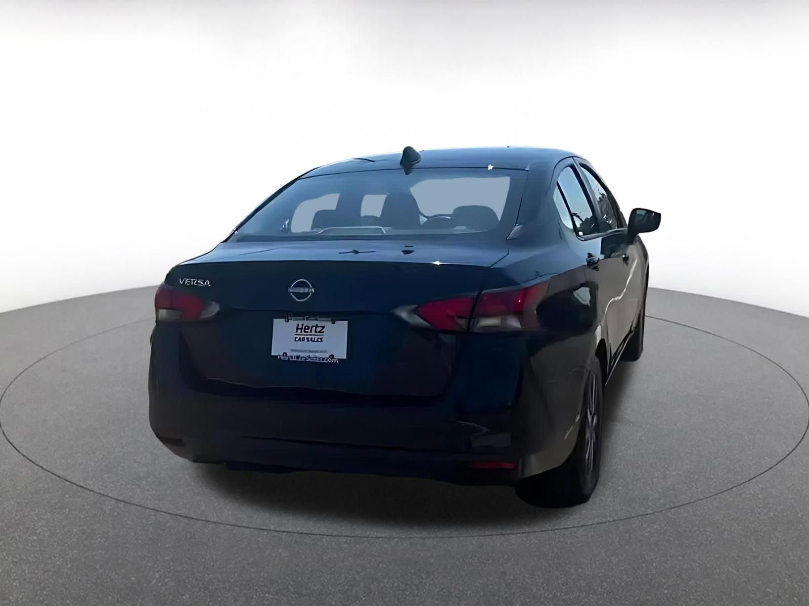 Used 2025 Nissan Versa SV FWD image 12