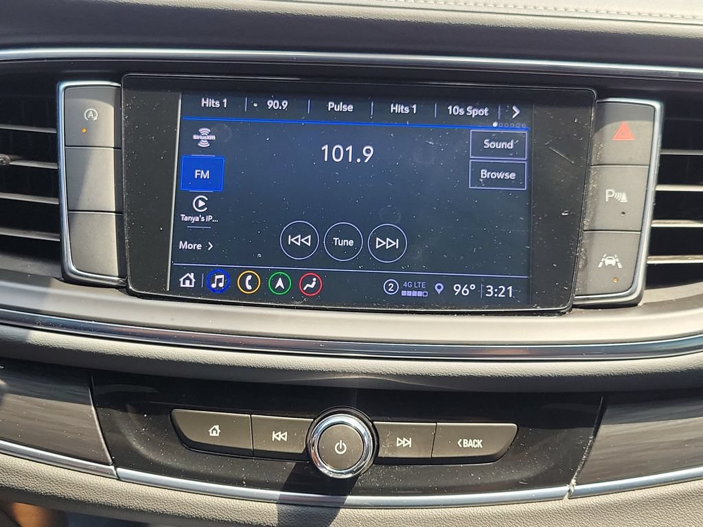 Used 2022 Buick Enclave Essence w/ Experience Buick Package FWD image 42