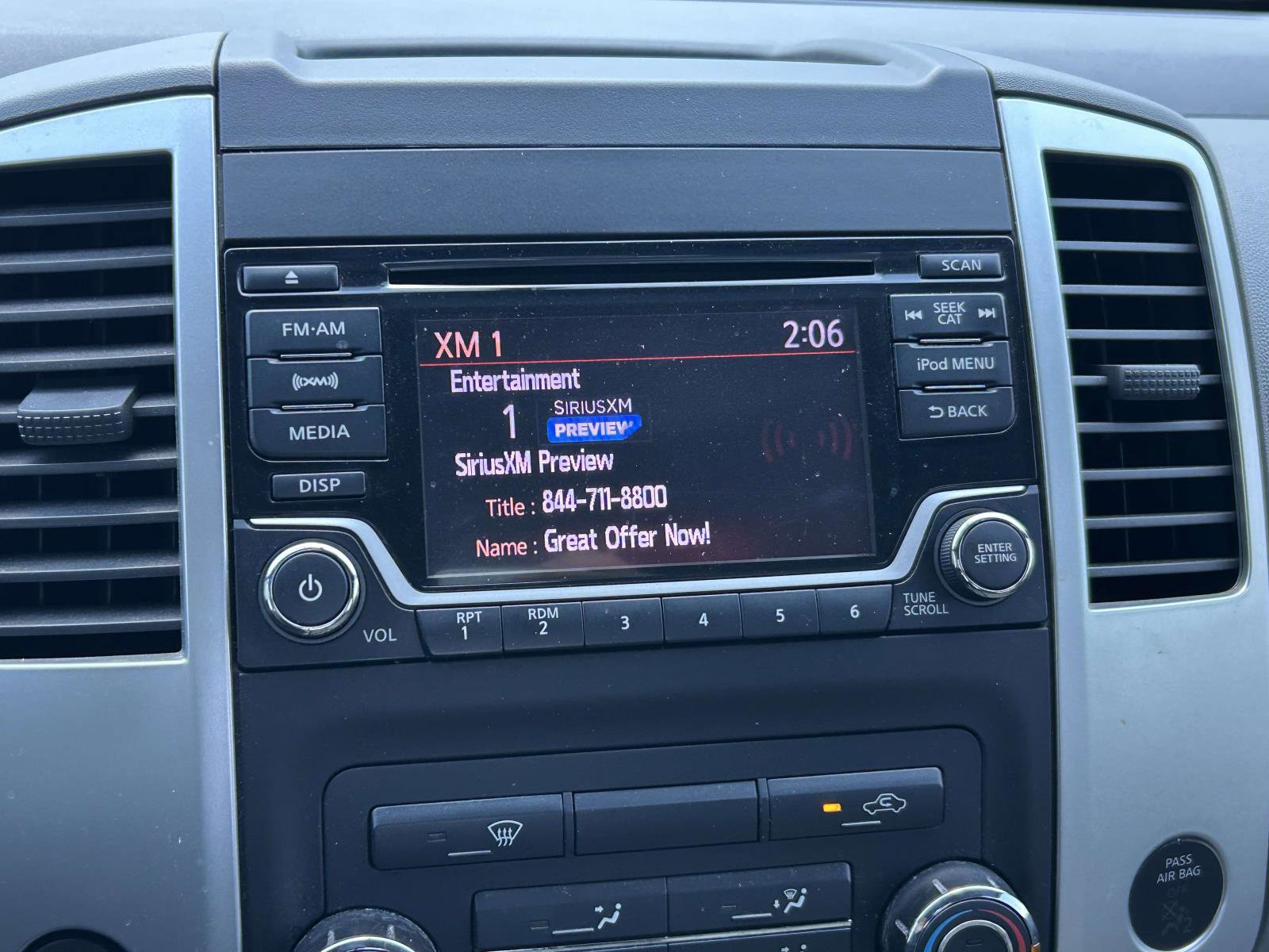 Used 2018 Nissan Frontier SV image 21