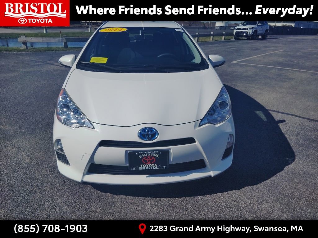 Used 2014 Toyota Prius C Two image 2