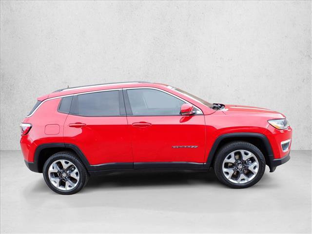 Used 2019 Jeep Compass Limited w/ Safety & Security Group AWD/4WD image 5