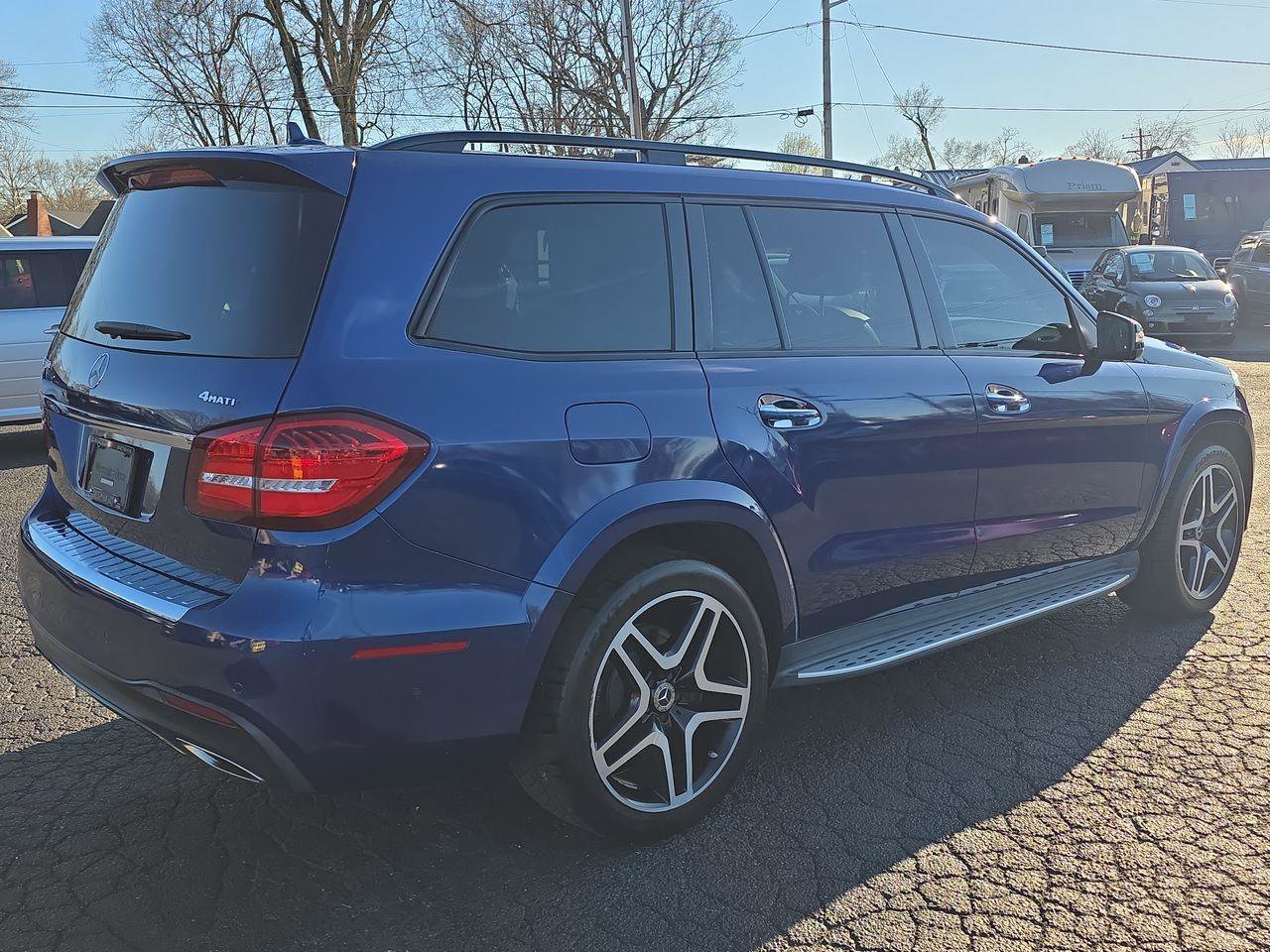 Used 2017 Mercedes-Benz GLS 550 4MATIC image 2