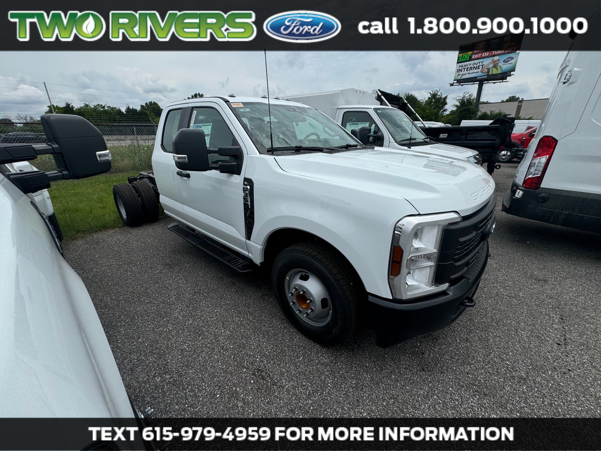 New 2025 Ford F350 XL image 1