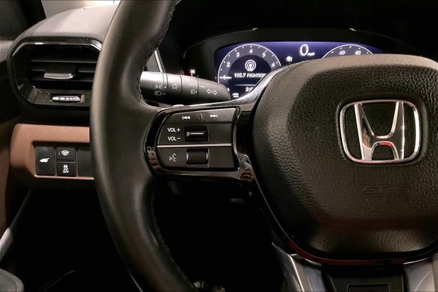 Used 2024 Honda Pilot Elite image 18