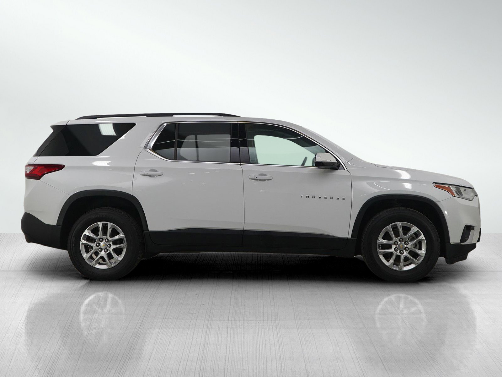 Used 2019 Chevrolet Traverse LT image 6