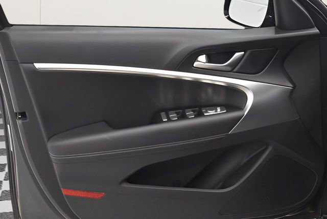 Used 2025 Genesis G70 2.5T AWD/4WD image 20