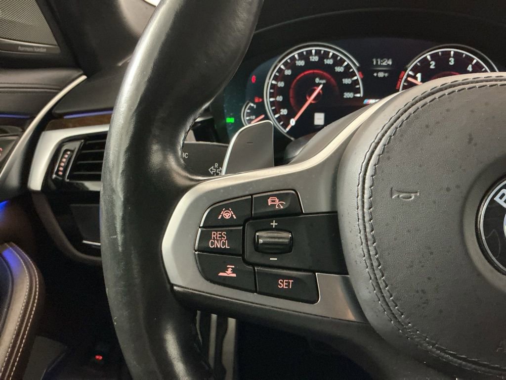 Used 2018 BMW M550i xDrive image 15