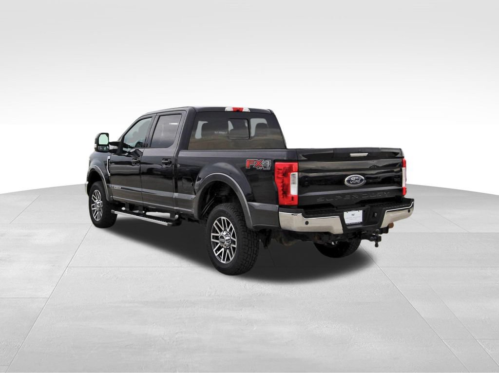 Used 2019 Ford F250 Lariat w/ FX4 Off-Road Package AWD/4WD image 3
