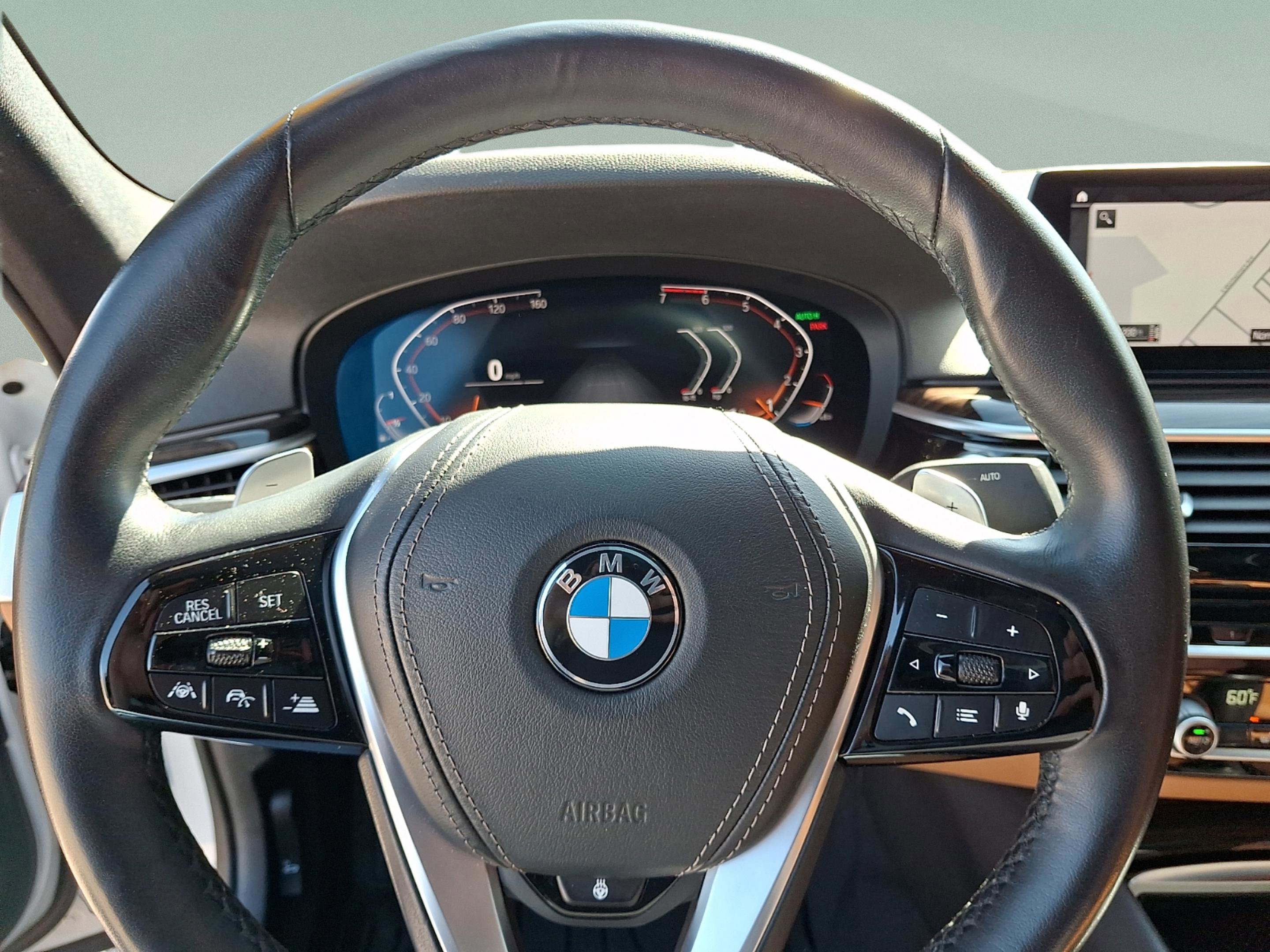 Used 2020 BMW 530i xDrive w/ Premium Package image 20