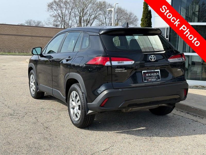 Used 2023 Toyota Corolla Cross L AWD/4WD image 5