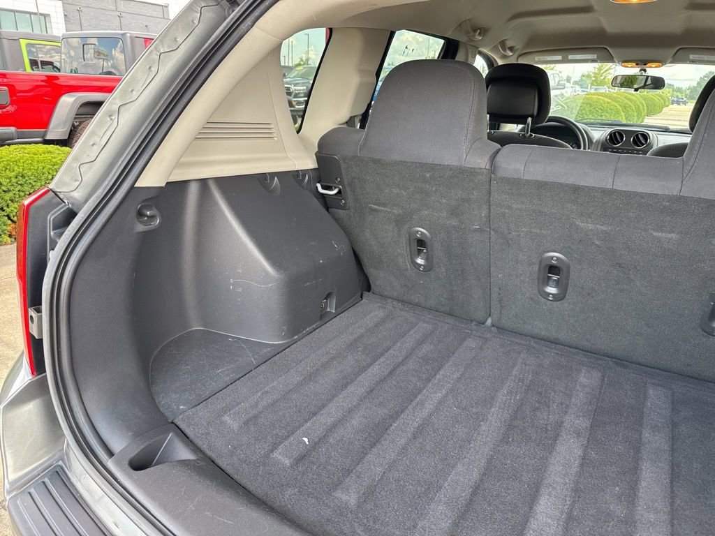 Used 2012 Jeep Compass Sport image 19