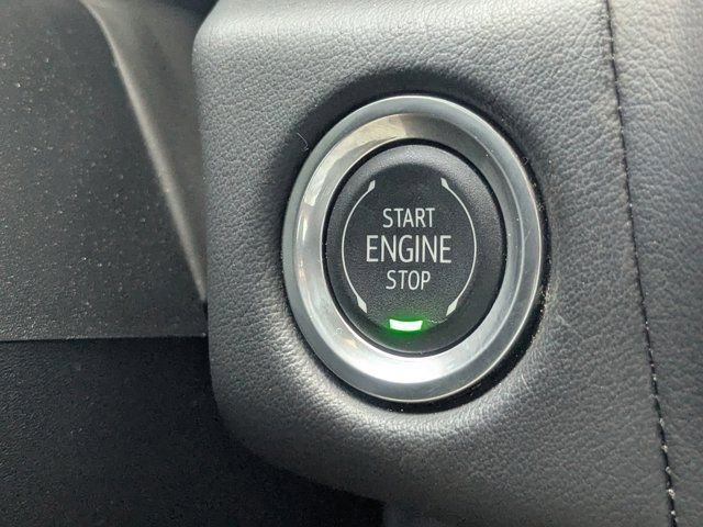 Used 2024 Chevrolet Suburban Premier AWD/4WD image 33