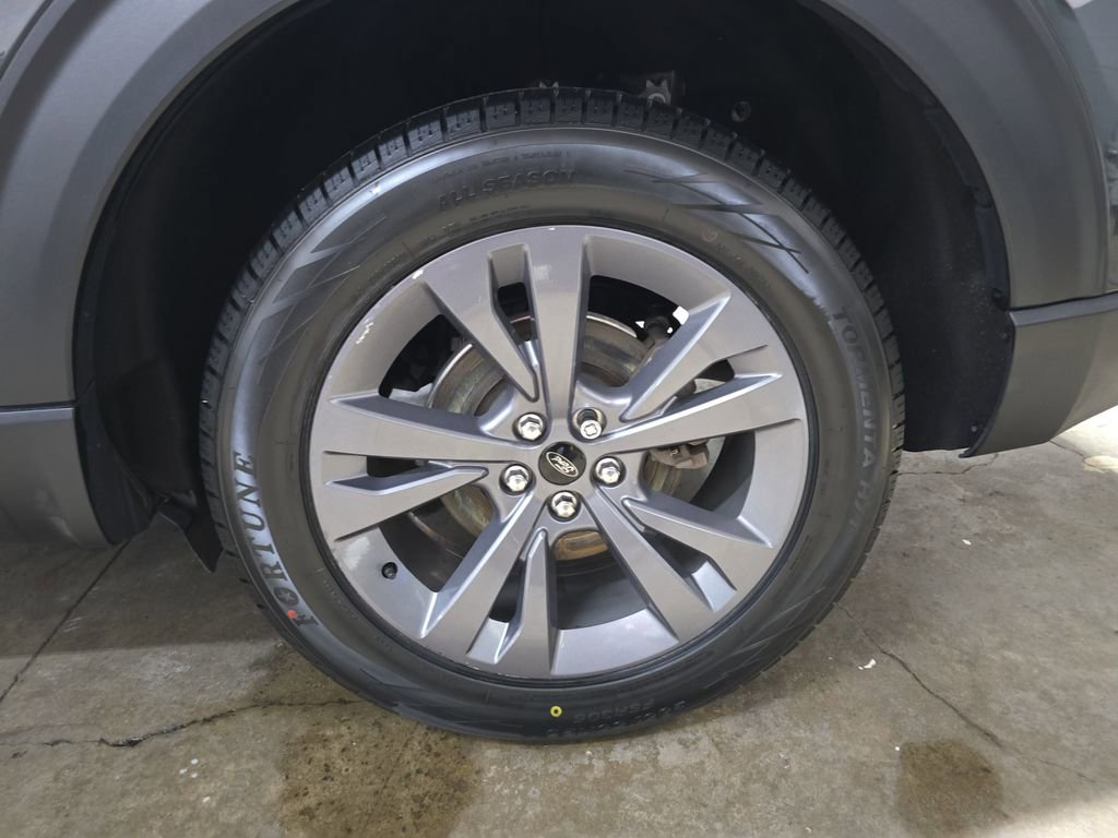 Used 2023 Ford Explorer XLT w/ Equipment Group 202A image 35