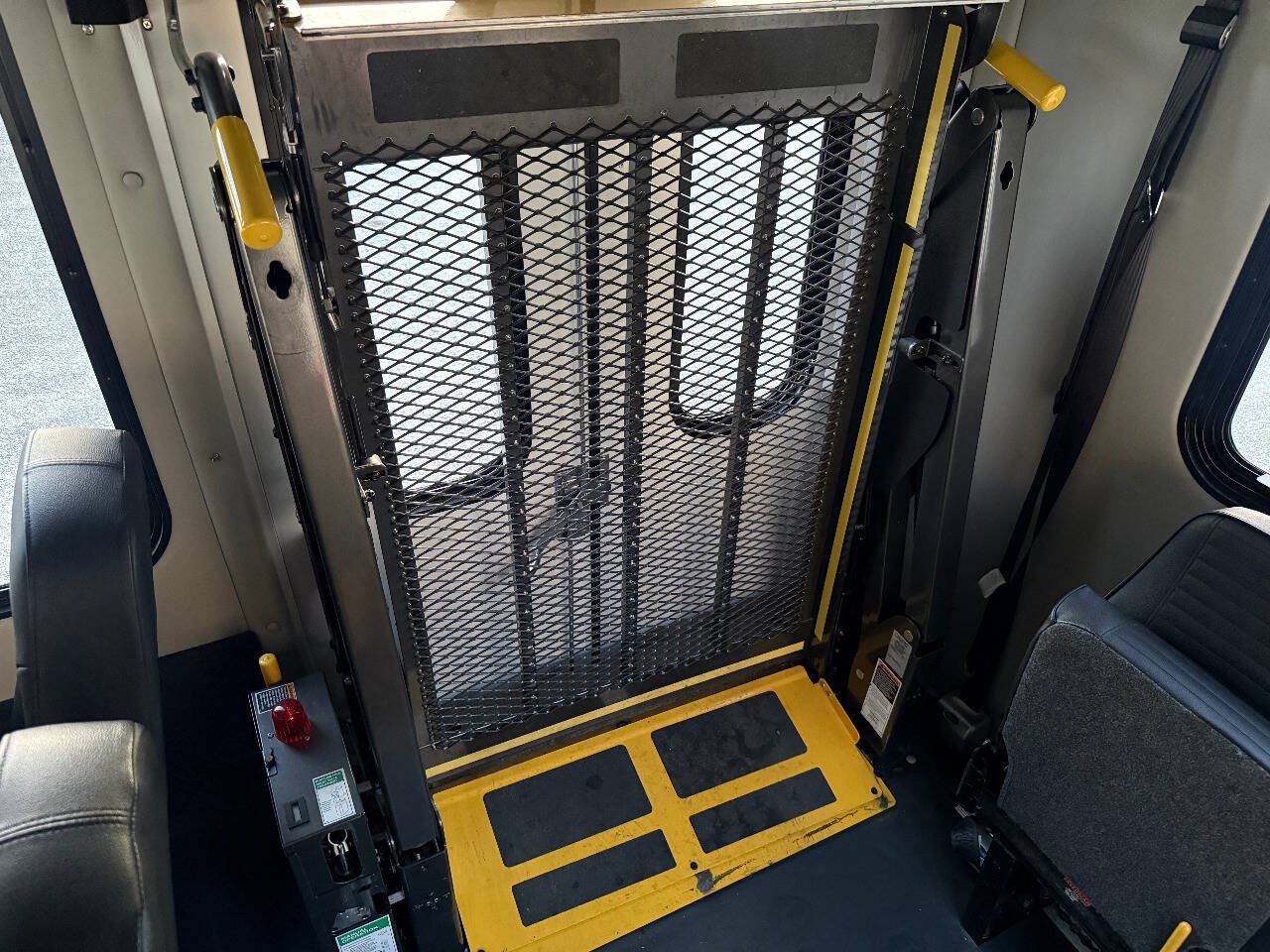 Used 2023 Ford E-450 and Econoline 450 Super Duty w/ Shuttle Bus Prep Package RWD image 34
