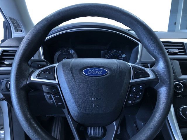 Used 2013 Ford Fusion SE image 25