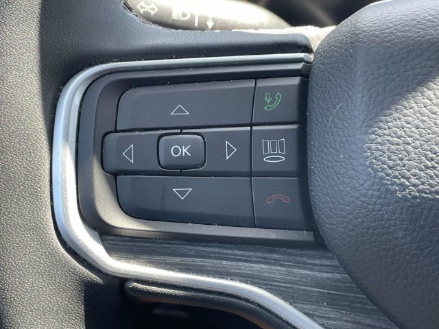 Used 2024 Jeep Wagoneer L Series II w/ Flexible Seating Group AWD/4WD image 24