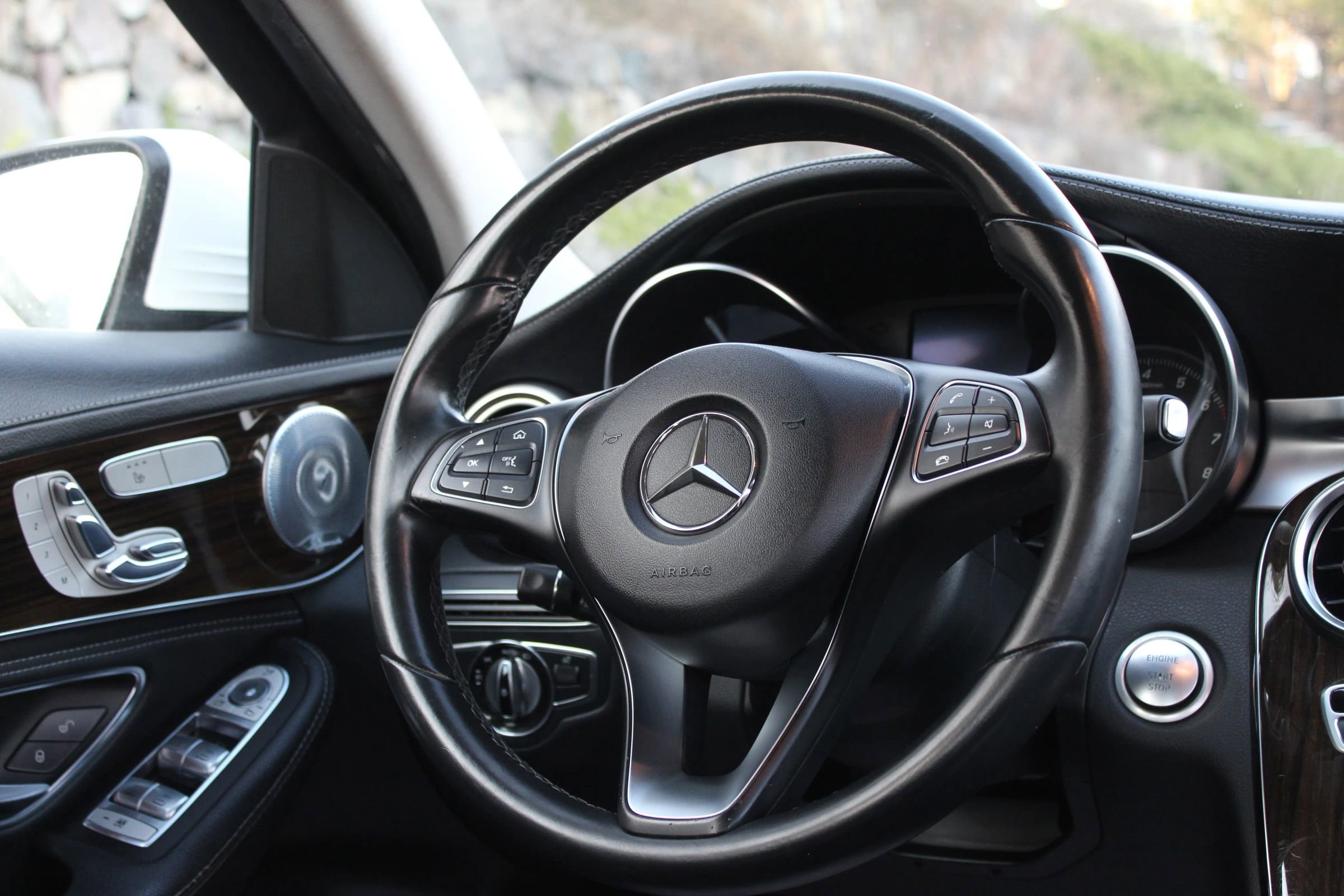 Used 2015 Mercedes-Benz C 300 4MATIC Sedan image 20