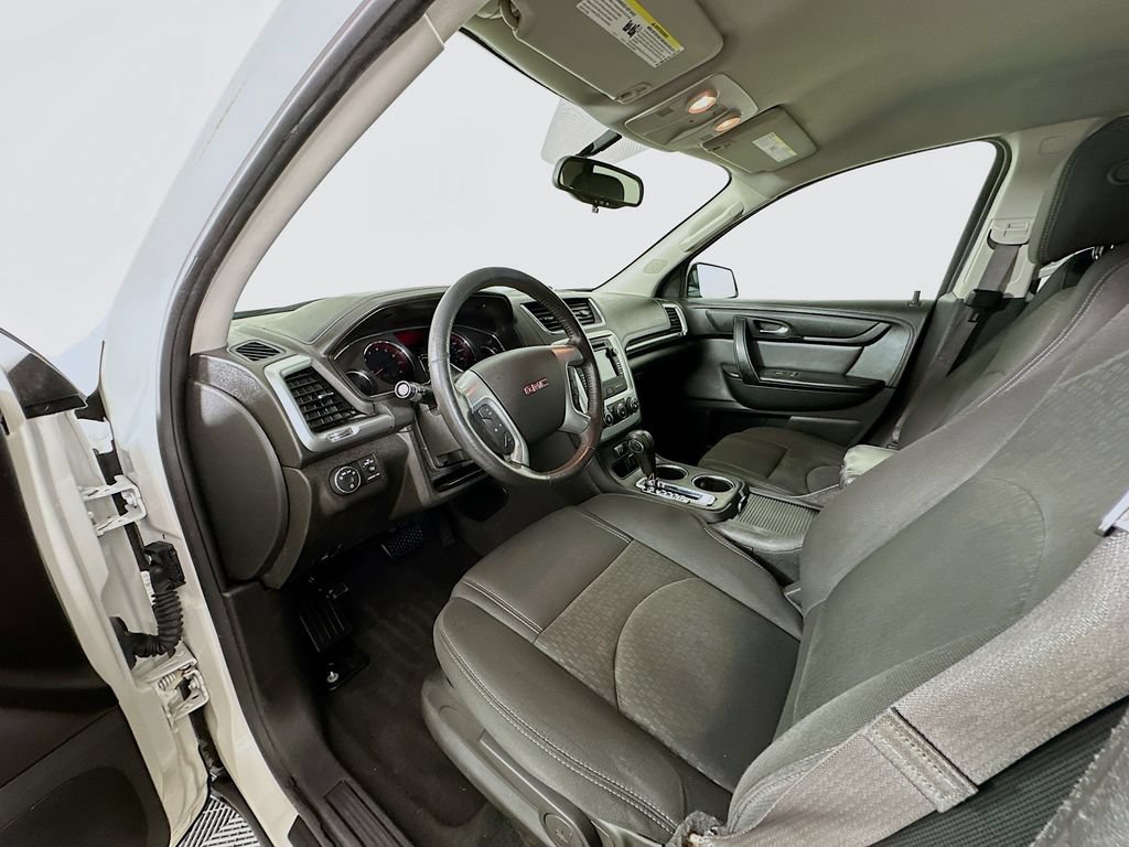 Used 2015 GMC Acadia SLE FWD image 22