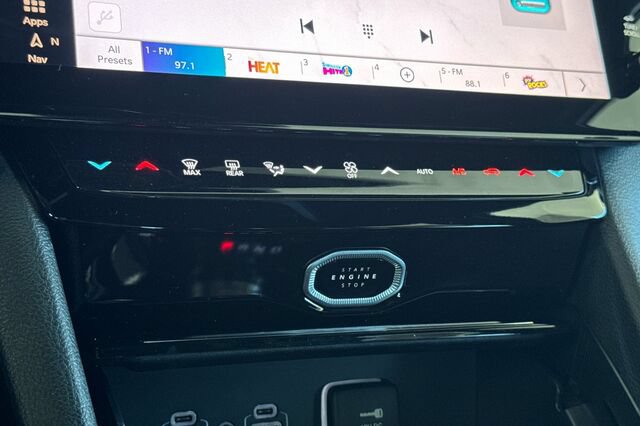 New 2026 Jeep Grand Cherokee L Limited AWD/4WD image 19