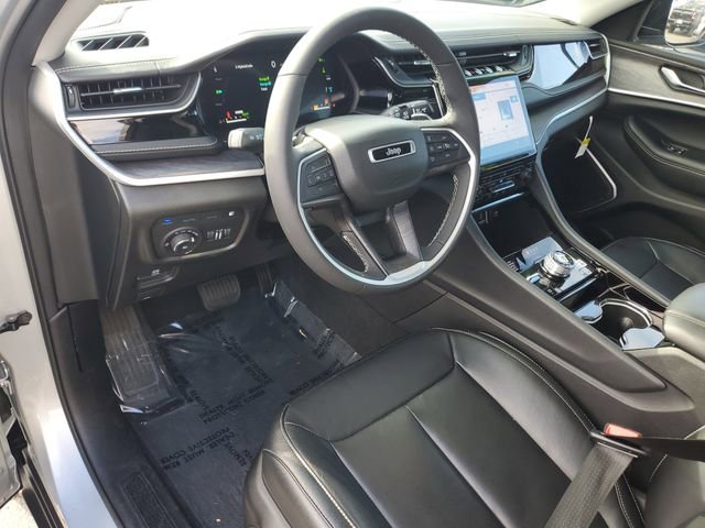 Used 2022 Jeep Grand Cherokee Limited 4xe image 16