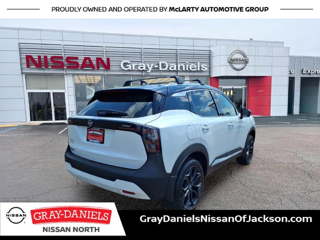New 2027 Nissan Kicks SR FWD image 7