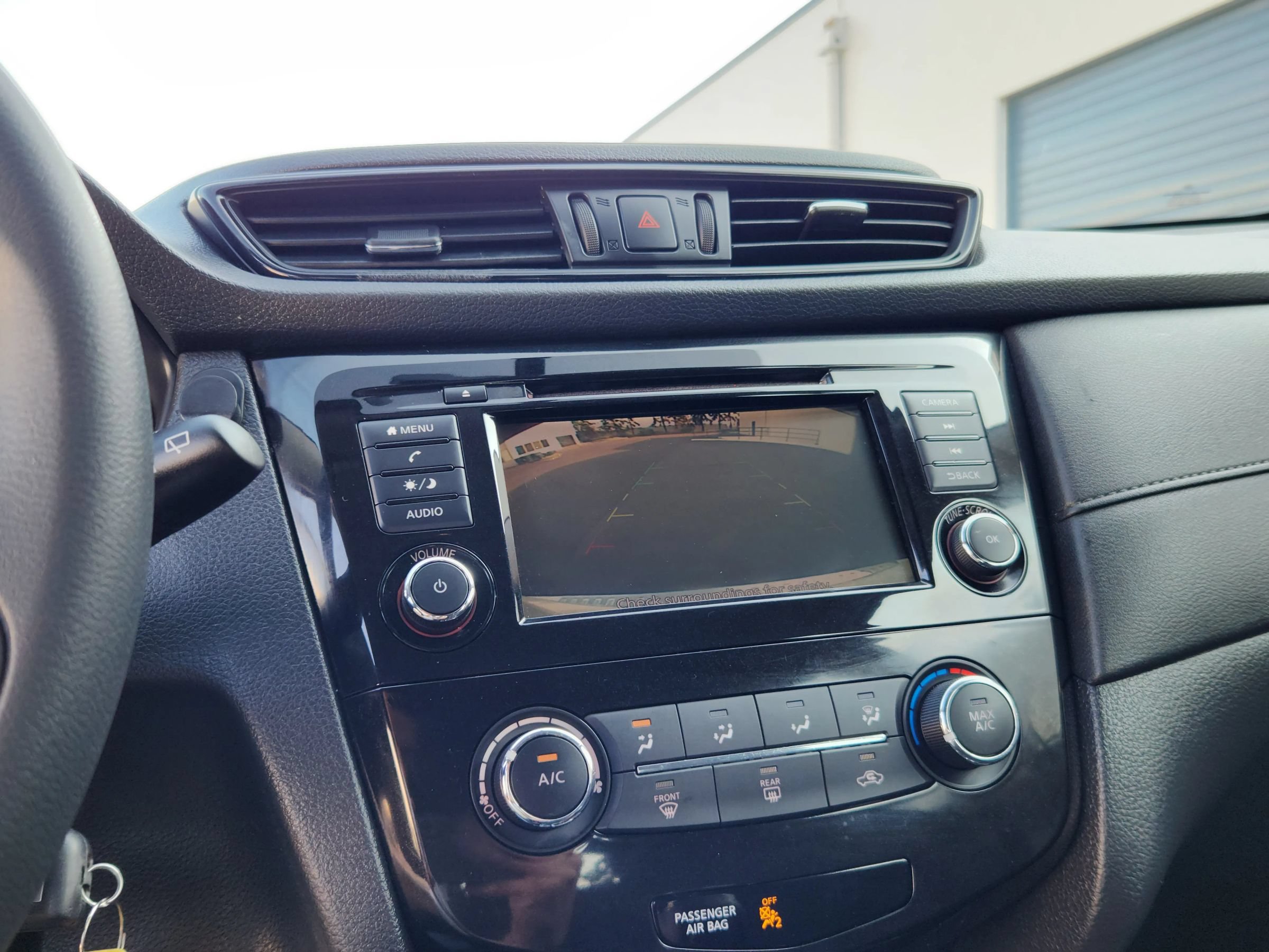 Used 2018 Nissan Rogue S AWD/4WD image 15