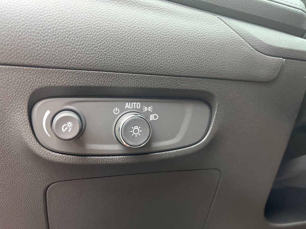 New 2026 Buick Encore GX Sport Touring image 10